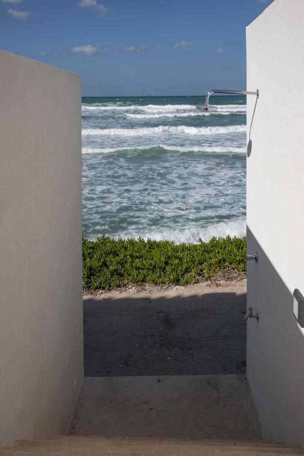 Wave, An Idyllic Seafront Suite By Nirousuites Kokkini Hani Exteriér fotografie